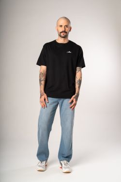 camiseta catedral aquarela preto