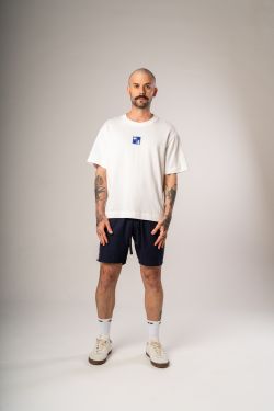 camiseta overboxy igrejinha athos bulcão off