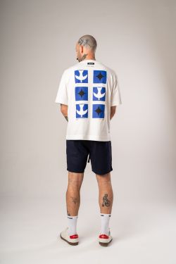 camiseta overboxy igrejinha athos bulcão off
