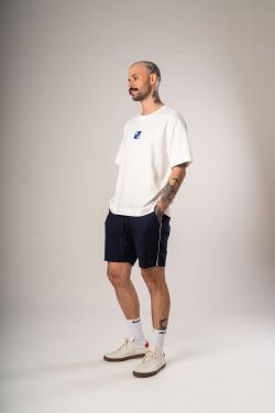 camiseta overboxy igrejinha athos bulcão off