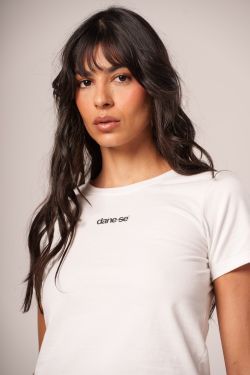 baby tee dane-se off