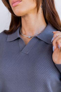 sueter tricot egipcio gola polo cinza