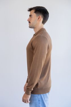 sueter tricot egipcio gola polo caramelo