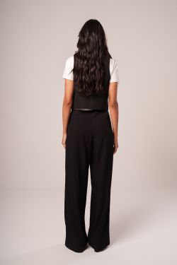 calça alfaiataria wide leg com pregas preto