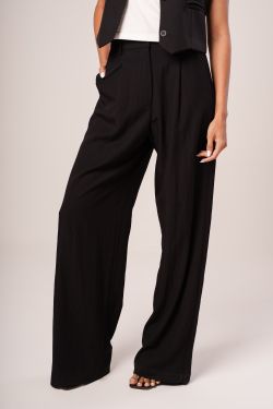 calça alfaiataria wide leg com pregas preto