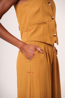 calça alfaiataria wide leg com pregas demerara