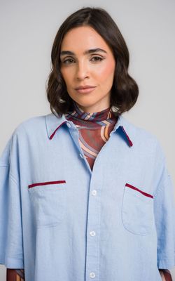 camisa over linho debrum manga curta azul bebê