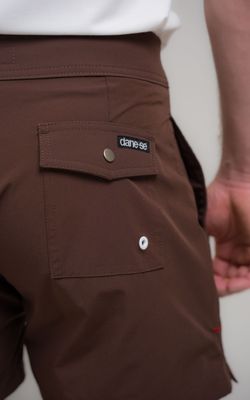 boardshort recorte faixa mcm marrom
