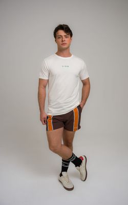 boardshort recorte faixa mcm marrom