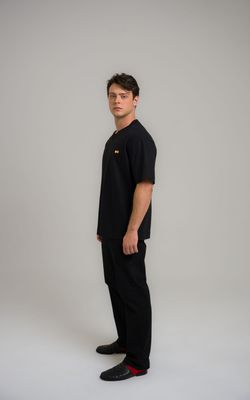 camiseta overboxy degradê mid century modern preto