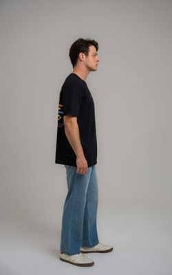 camiseta colors mid century modern preto