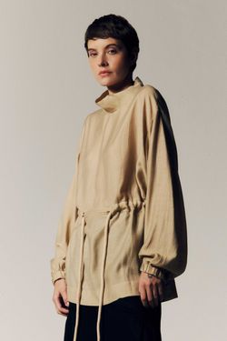 Blusa Cinto Véu