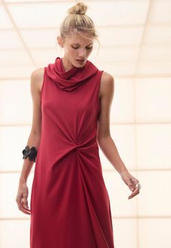 Vestido Gola Malha Tecno