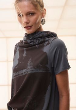 Blusa Maxi Gola Estampa