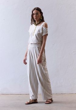 Blusa Assimétrica Malha Listra