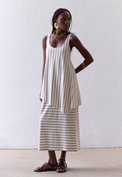 Vestido Assimétrico Malha Listra