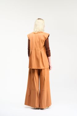 BLUSA MUSCLE CAMADAS - CARAMELO