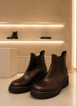 BOTA CANO BAIXO SALTO MÉDIO MARROM MANCHADO