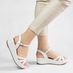 Sandália Zatta Anabela Flat Alanis Off White