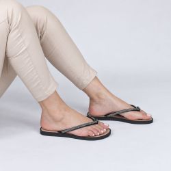 Chinelo Zatta de Dedo Nó Strass Polly  Preto