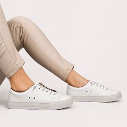 Tênis Zatta Casual com Cadarço de Elástico Madú Off White