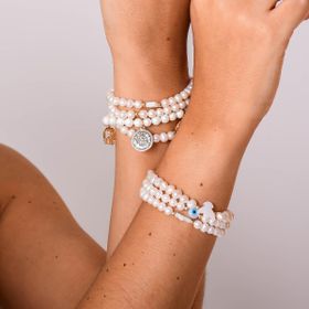 Imagem do produto Pulseira pérola cultivada irregular cleef em madrepérola folheado a ouro 18k