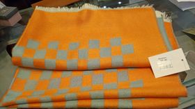 Imagem do produto PASHMINA QUADRICULADA LARANJA