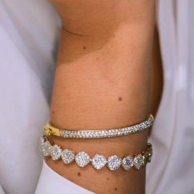Imagem do produto BRACELETE LARGO CRAVEJADO DE ZIRCÔNIAS FOLHEADO A OURO 18K