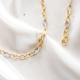 Imagem do produto Corrente elo português com elos cravejados de zircônias em prata 925 folheado a ouro 18K