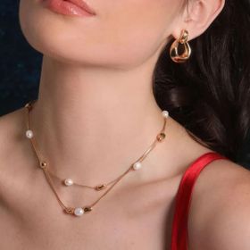 Imagem do produto Colar curto com pérola e esferas douradas folheado a ouro 18K