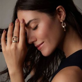 Imagem do produto Brinco Elos Quadrados com Cravação de Zircônia Folheado a Ouro 18K