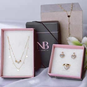 Imagem do produto Colar Stelle com pingente três corações liso e cravejados folheado a Ouro 18k
