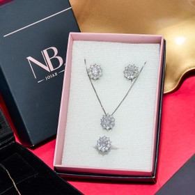 Imagem do produto Anel Moissanite Oval 6X8 com Pontos de Luz  1mm em Prata 925