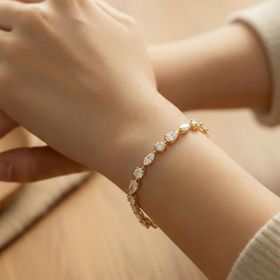 Imagem do produto Pulseira Com Cristais Zircônias Folheado a Ouro 18K