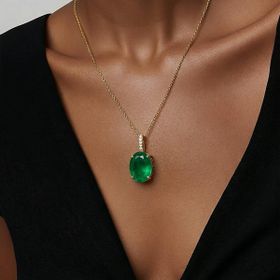 Imagem do produto Pingente Cristal Esmeralda com Base Cravejada de Zircônia Folheado a Ouro 18K