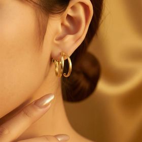 Imagem do produto Brinco Ear Hook 3 Fios Liso e Fosco Folheado a Ouro 18K