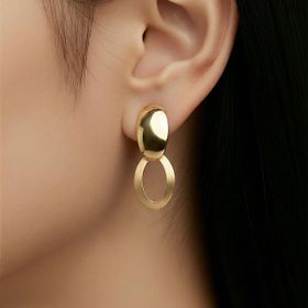 Imagem do produto Brinco de Base Gota e Pendente Oval Vazado Liso Folheado a Ouro 18K