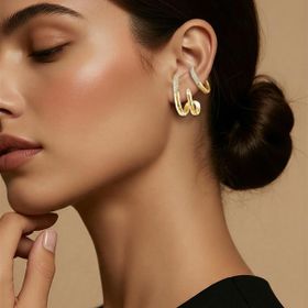 Imagem do produto Brinco Ear Hook Fio Duplo Cravejado Folheado a Ouro 18K
