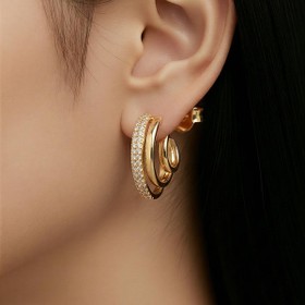 Imagem do produto Brinco Meia Argola Tripla Lisa Cravejada Folheado a Ouro 18K