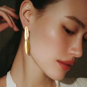 Imagem do produto Brinco Dois Ovais Base Lisa Pendente Fosco Folheado a Ouro 18K