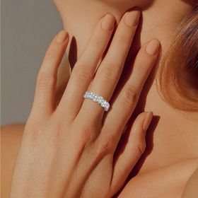 Imagem do produto Anel com Flores Cristais de Zircônias em Prata 925