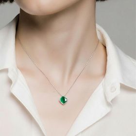Imagem do produto Colar Cristal Esmeralda Quadrado com Cravação na Volta em Prata 925