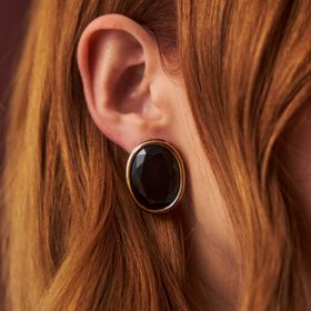 Imagem do produto Brinco Oval Liso com Pedra Cristal Preto Grande Folheado a Ouro 18K