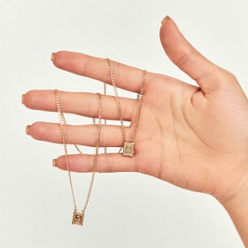 Imagem do produto Colar Escapulário Sagrado com Cravação Fina de Zircônias Folheado a Ouro 18K