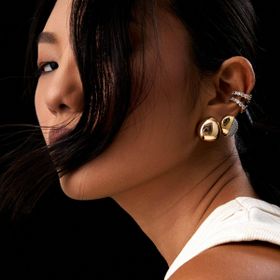 Imagem do produto Piercing de Orelha Pressão com Zircônias Folheado a Ouro 18K