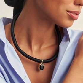 Imagem do produto Pingente Cristal Oval Preto com Base Lisa Folheado a Ouro 18K