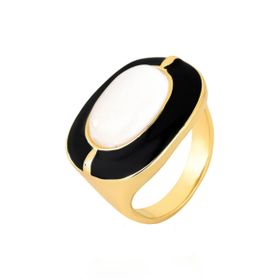 Imagem do produto Anel com Esmaltação Preta Trend Black Folheado a Ouro 18K