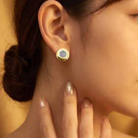 Imagem do produto Brinco Botão Liso com Pavê de Zircônia Folheado a Ouro 18K