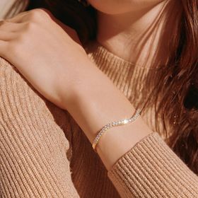 Imagem do produto Pulseira Rígida Ondulada Orgânica com Fileira de Zircônias em Prata 925 Folheado a Ouro 18K