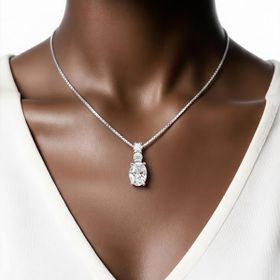 Imagem do produto Colar Moissanite Gota Pendente com 2 Pontos de Luz na Base em Prata 925